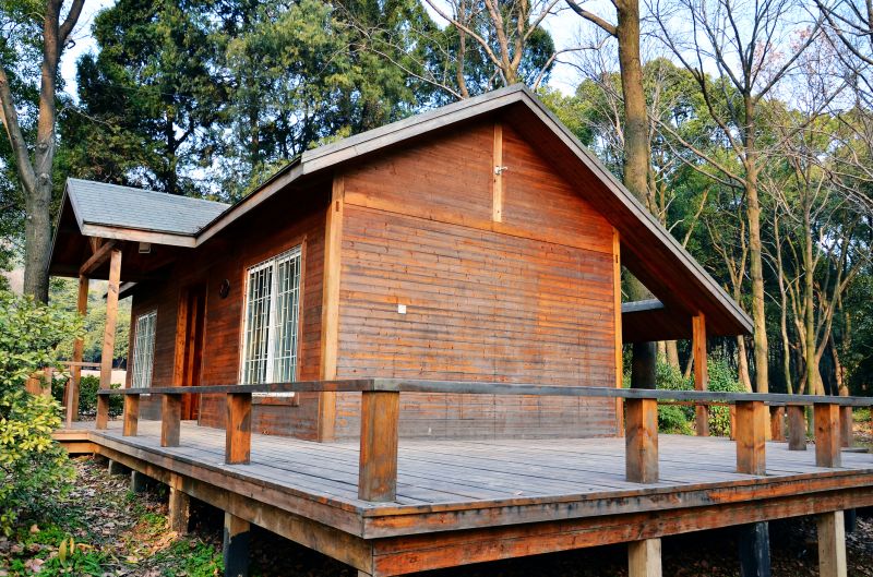 Log Home Weatherproofing in Seattle, WA